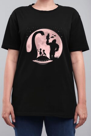 Bigfoot Loch Ness Monster Sasquatch Cat Ufo Funny Aliens Women T-Shirt