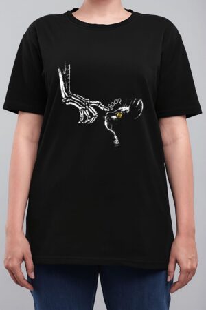 Halloween Cute Skeleton Hand Black Cat Boop Nose Cat Lover Women T-Shirt