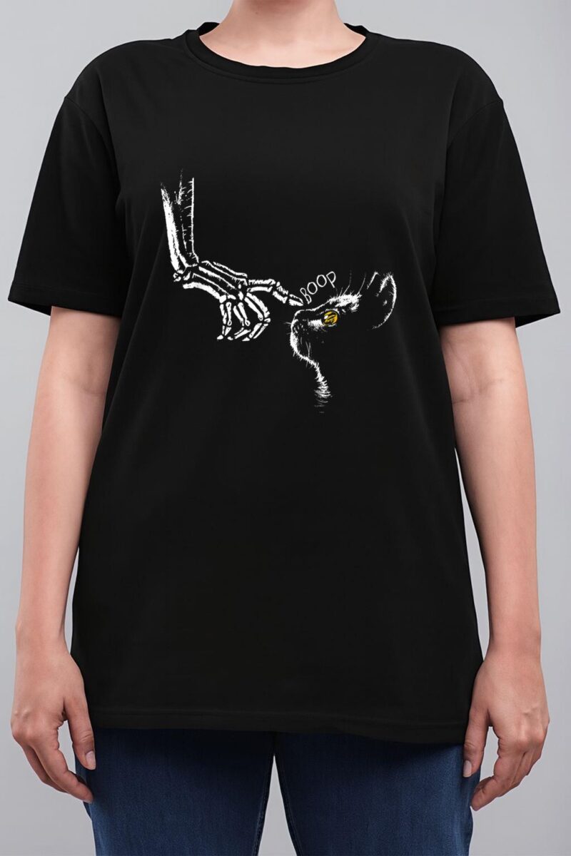 Halloween Cute Skeleton Hand Black Cat Boop Nose Cat Lover Women T-Shirt