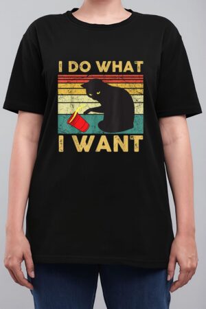 I Do What I Want Cat Coffee Black Cat Red Cup Funny Graphic Women T-Shirt